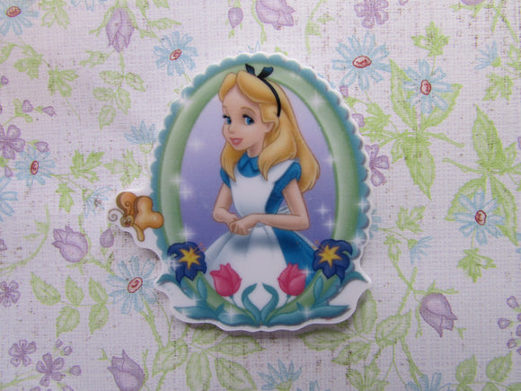 First view of the Alice Portrait Needle Minder