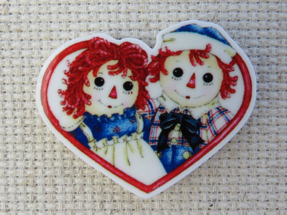 First view of Raggedy Ann and Andy Needle Minder.