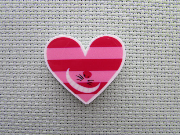 First view of the Cheshire Cat Grinning Heart Needle Minder