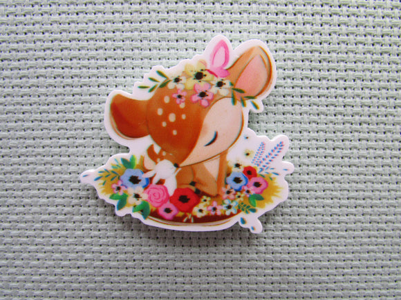 First view of the Cute Deer with a White Bunny Needle Minder