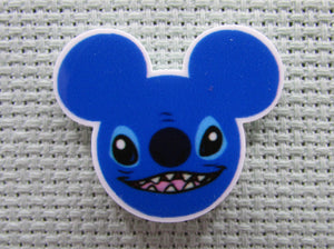 First view of the Stitch Mouse Head Needle Minder