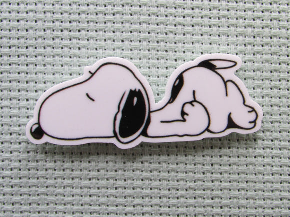 First view of the Sleeping Snoopy Needle Minder