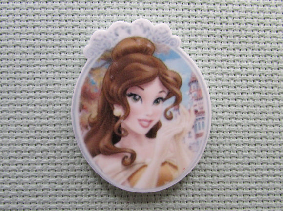 First view of the Belle Portrait Needle Minder