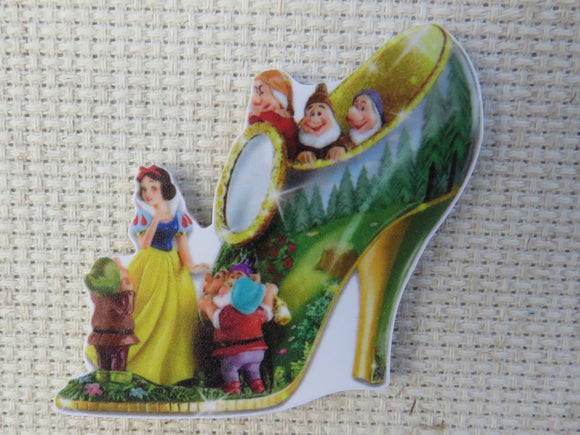 First view of Snow White and the Dwarves in a Scenic Shoe Needle Minder.