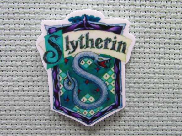 First view of the Slytherin House Crest Needle Minder