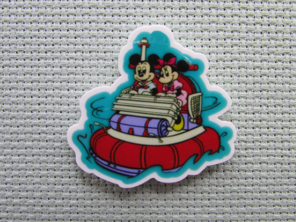 First view of the Mickey and Minnie on a Boat Ride Needle Minder