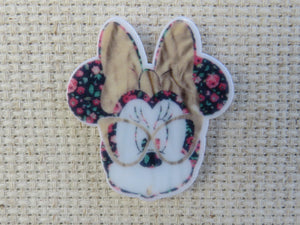 First view of Minnie Mouse Wearing Glasses Needle Minder.