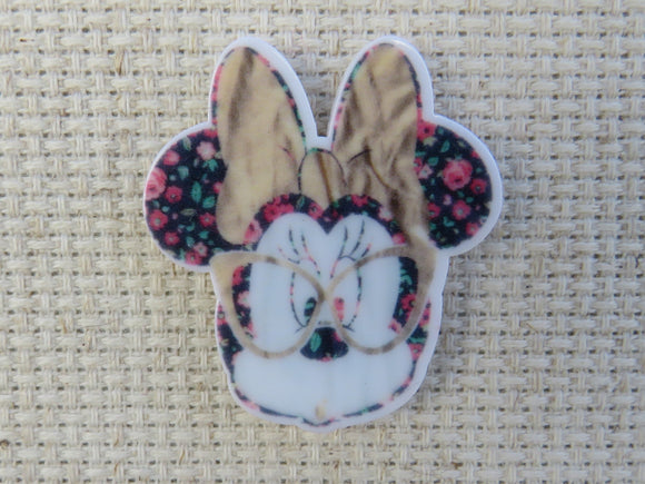 First view of Minnie Mouse Wearing Glasses Needle Minder.