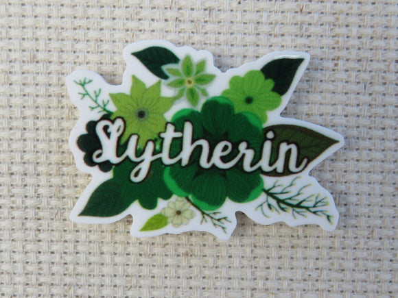 First view of Green Floral Slytherin Needle Minder.