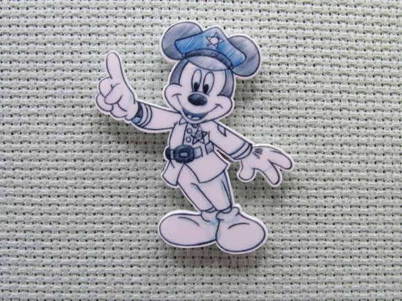 First view of the Police Officer Mickey Needle Minder