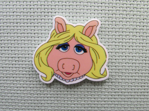 First view of the Miss Piggy Needle Minder