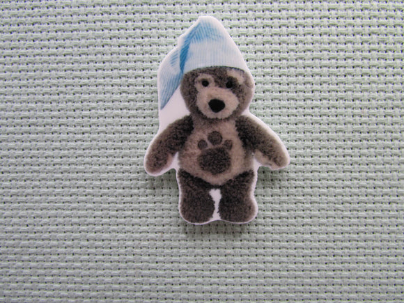 First view of the Sleepy Teddy Bear Needle Minder