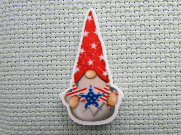 First view of the Patriotic Star Gnome Needle Minder