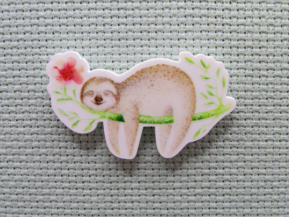 First view of the Sleepy Sloth Needle Minder