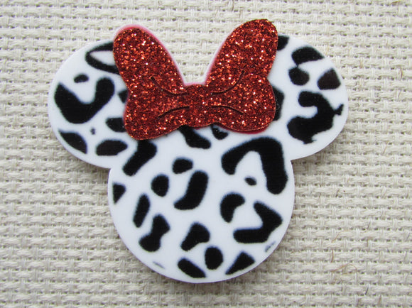 First view of the Animal Print Mouse Head with a Red Glittery Bow Needle Minder