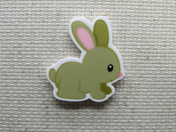 First view of the Bunny Rabbit Needle Minder