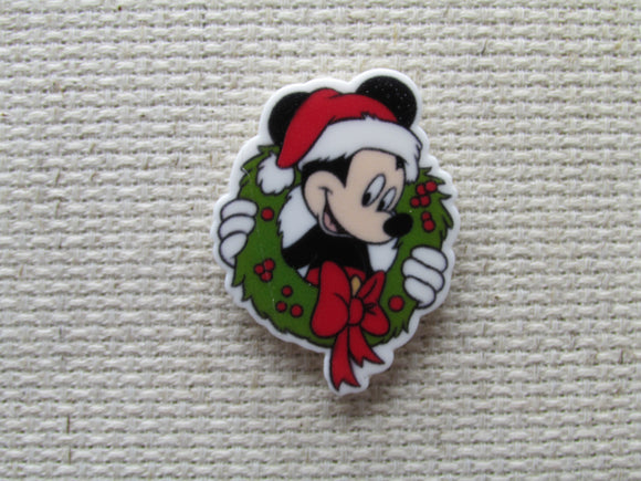 First view of the Mickey in a Christmas Wreath Needle Minder
