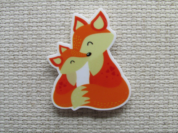 First view of the Mom and Baby Fox Needle Minder