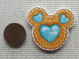 Second view of the Blue Hearts Mouse Head Needle Minder
