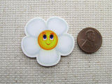 Second view of the Smiling White Daisy Needle Minder