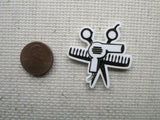 Second view of the Hairdresser Delight Needle Minder