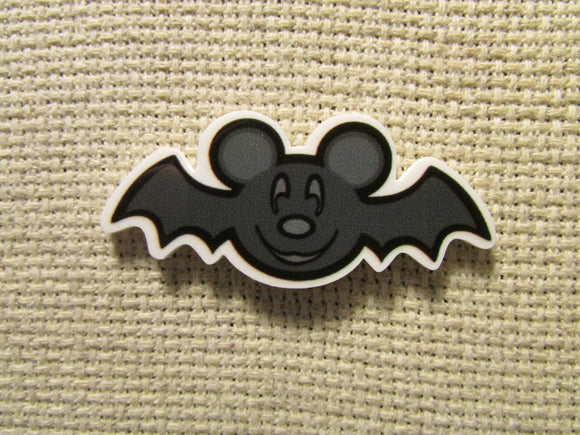 First view of the Mickey Mouse Bat Needle Minder
