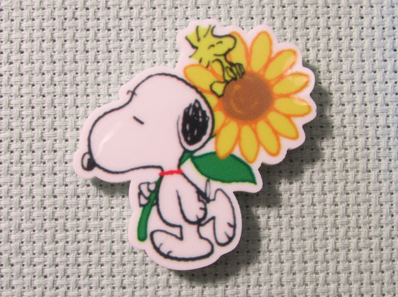 First view of the Snoopy Carrying Woodstock in a Sunflower Needle Minder