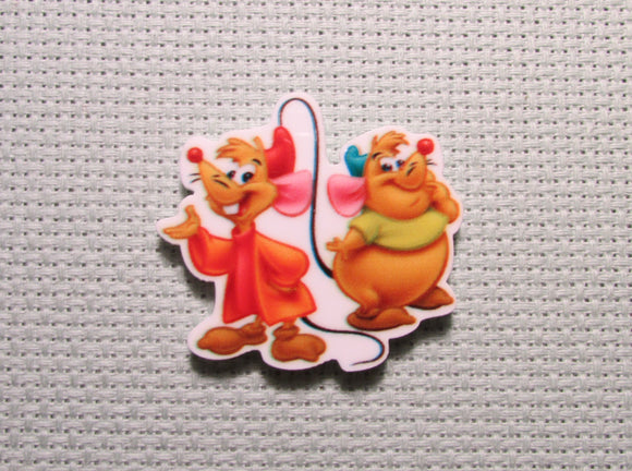 First view of the Jaq and Gus Needle Minder