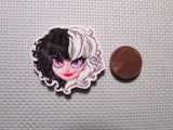 Second view of the Cruella Face Needle Minder