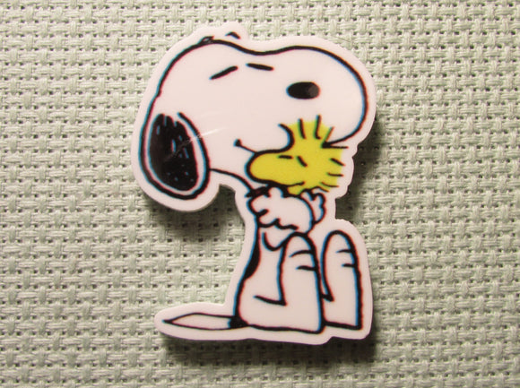 First view of the Snoopy Hugging Woodstock Needle Minder