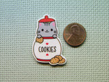 Second view of the Kitty in a Cookie Jar Needle Minder